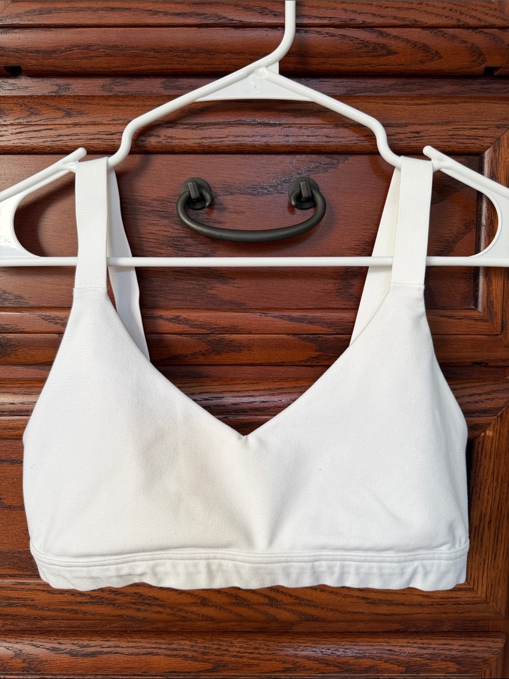 Women's Offline S/P The Hugger Moulant Seamless V-Neck Bralette in White